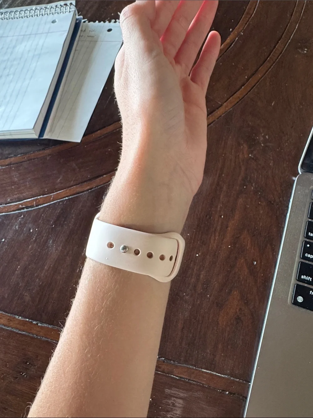 Apple Watch Model 5 in Rose Gold with Pink Sand Sport Band (40mm) with Charger